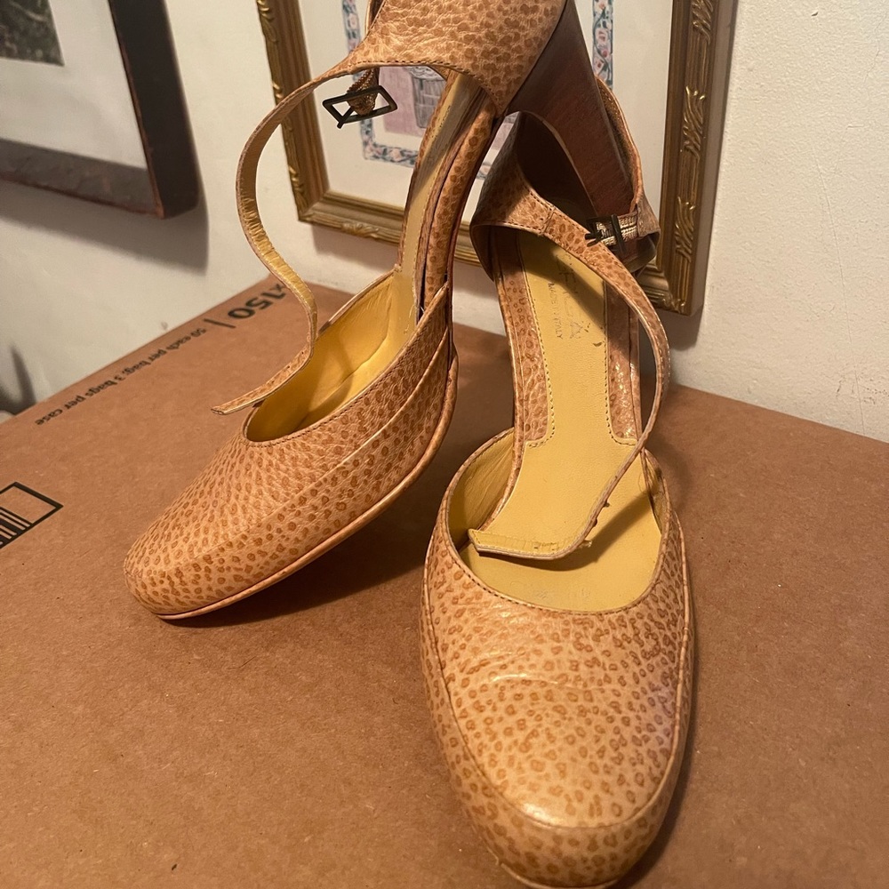 Via Spiga Pumps